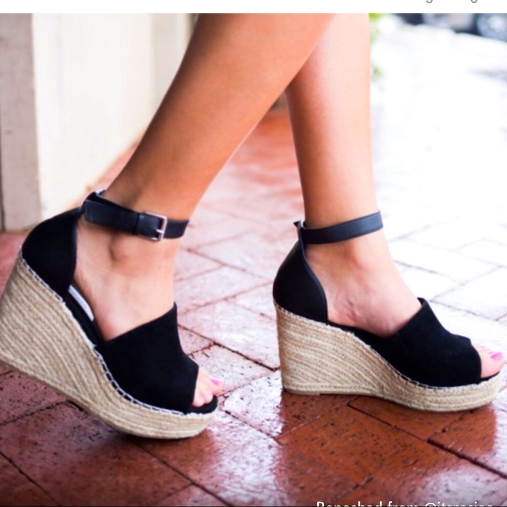 Steve Madden Jaylen Wedge Size 9